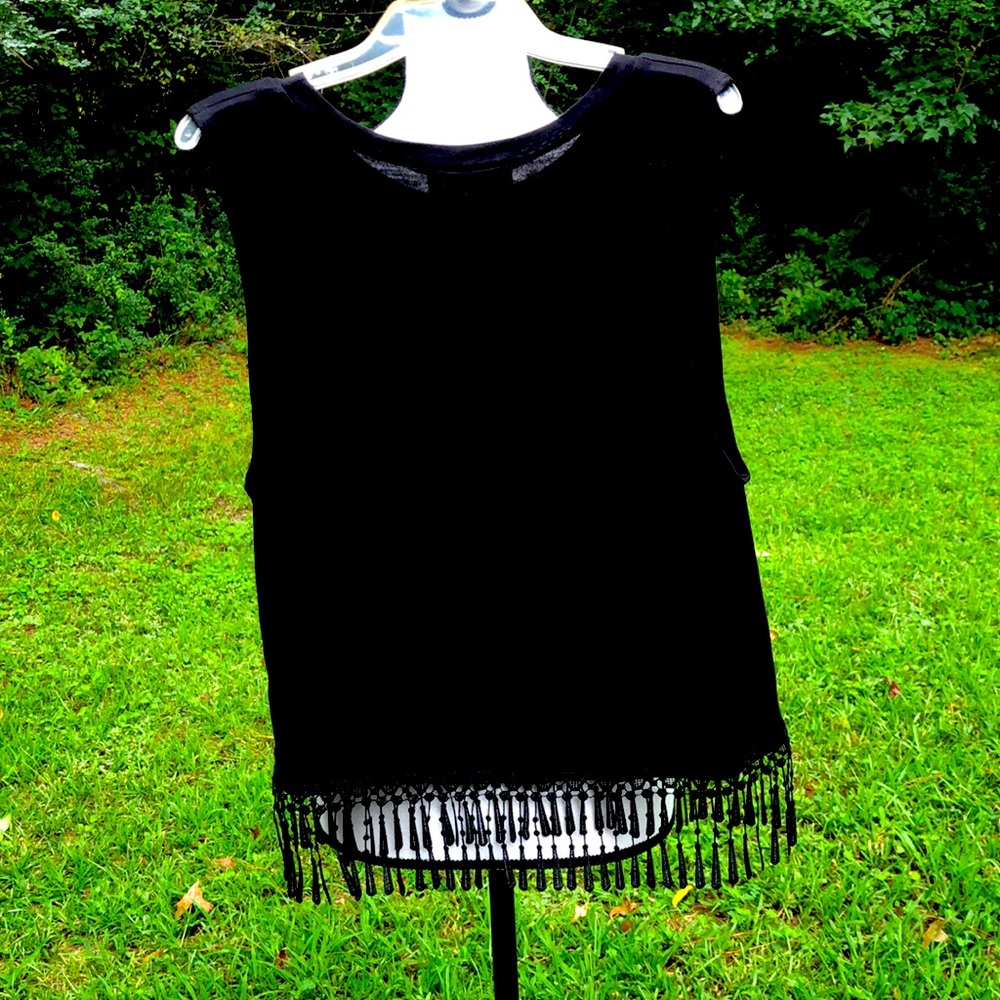 Crop Top. Clearance - Picture 3 of 8